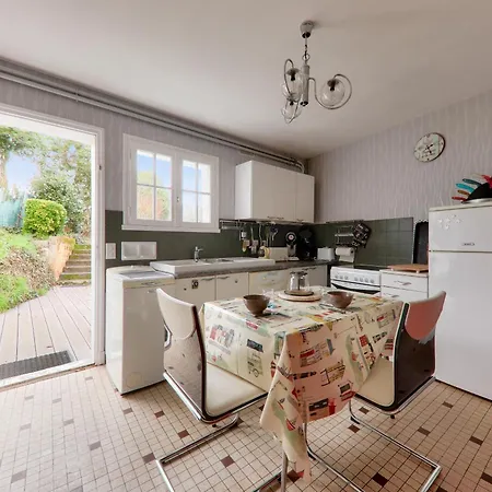 Sejour Pour 4 A Holiday home Sarzeau